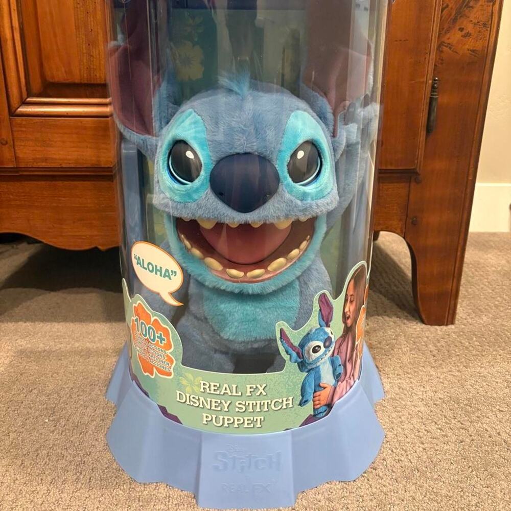 Disney stitch realfx puppetronic 1st